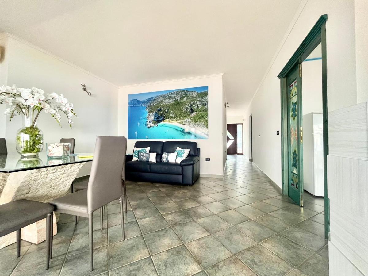 Апартаменты Cala Gonone House Экстерьер фото