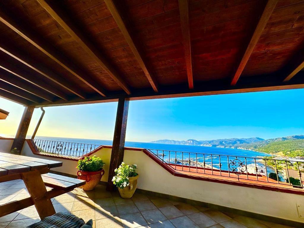 Апартаменты Cala Gonone House Номер фото